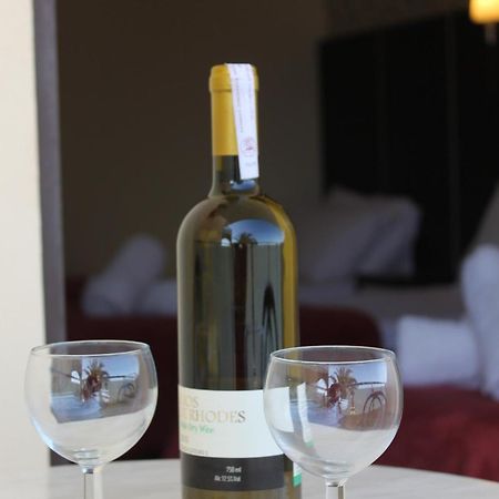 Rose Hotel פליראקי מראה חיצוני תמונה